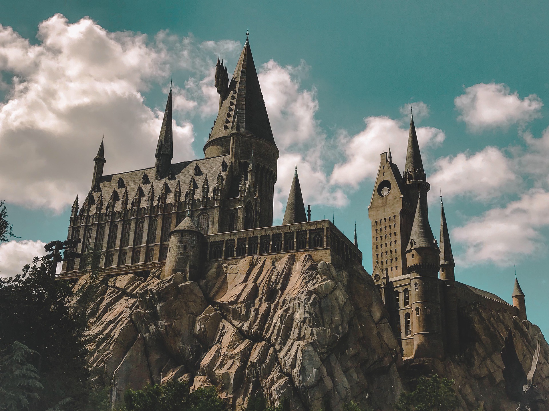 'Shifting 101' Hogwarts Library Hogwarts is Here